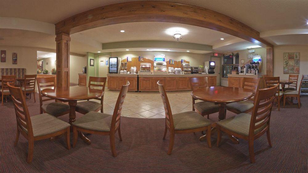 Holiday Inn Express Hotel & Suites Charlottetown By Ihg Экстерьер фото